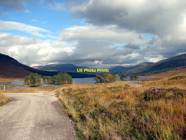 Photo 6"x4" Track from Loch Ossian to Corrour Station Loch na Sgeallaig c2006