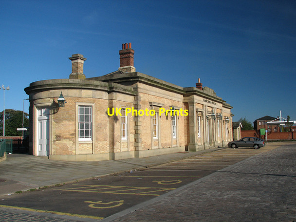 Photo 6"x4" Newark Castle Station. Newark-on-Trent c2006