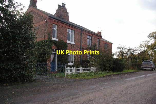 Photo 6"x4" Cottages in Dairy Lane Worleston c2006