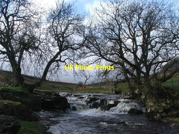 Photo 6"x4" Waterfall and Trees on the Wharfe. Beckermonds c2006