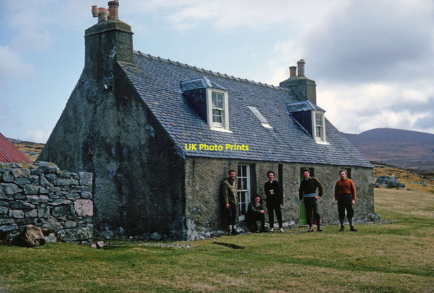Photo 6"x4" Kinresort Cottage - 1964 Ceann Loch Reasort c1964