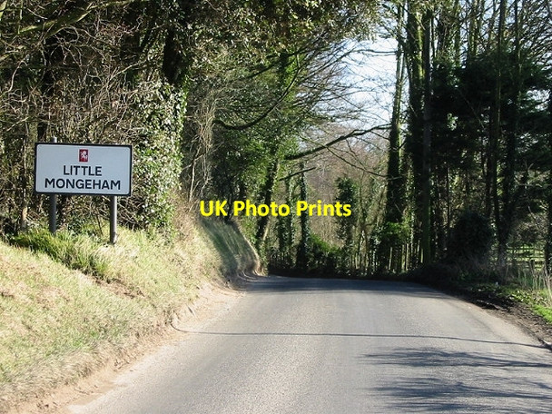 Photo 6"x4" Little Mongeham, looking east East Studdal c2007