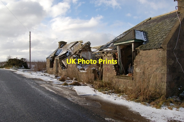 Photo 6"x4" Ruined house Ellon\/NJ9530 c2007