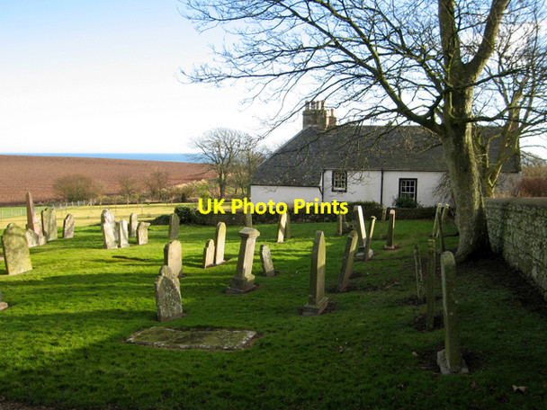 Photo 6"x4" The manse at old Kinneff Kirk Kinneff c2007