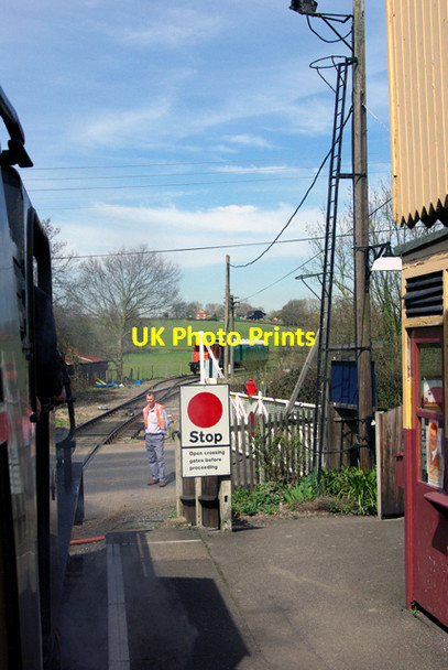 Photo 6"x4" Level crossing, Rolvenden Tenterden c2007