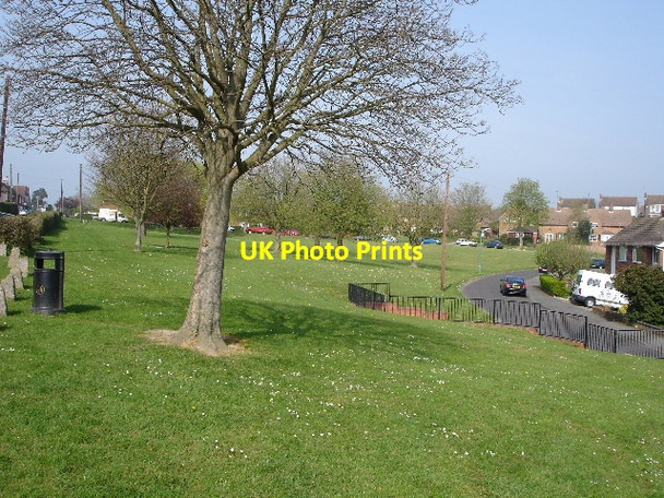Photo 6"x4" Brabourne Lees village green Ridgeway\/TR0740 c2007