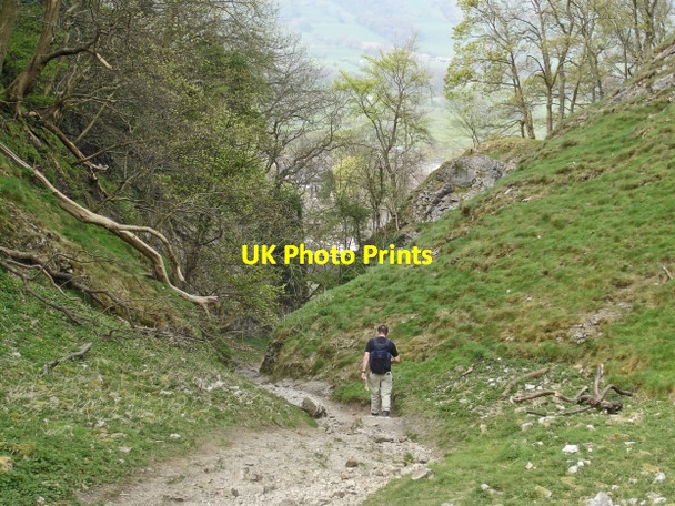 Photo 6"x4" Limestone Way at the bottom of Cave Dale Castleton\/SK1582 c2007