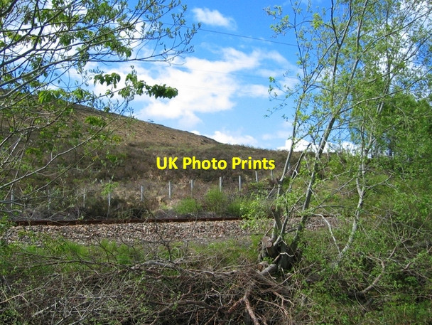 Photo 6"x4" The Kyle of Lochalsh line near Gorstan Gorstan c2007