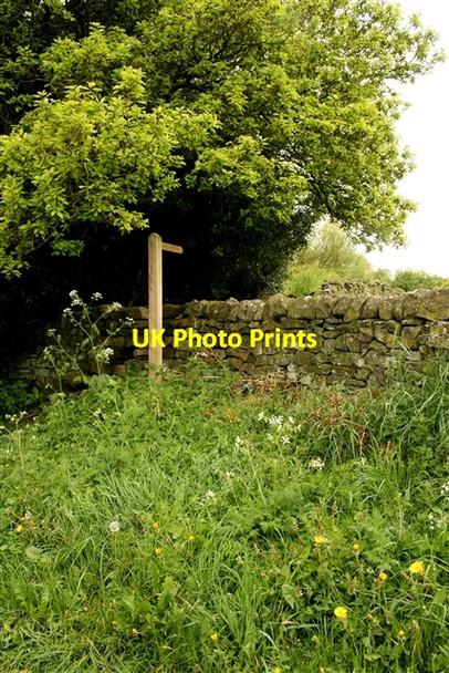 Photo 6"x4" Footpath sign and stile, Hartwith Bank Low Laithe\/SE1963 c2007