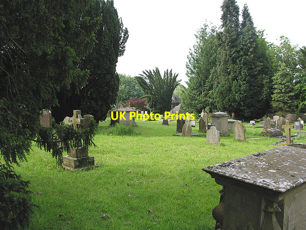 Photo 6"x4" Graveyard of St. Mary's, Linton Linton\/SO6625 c2007