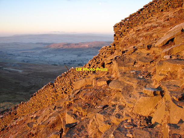 Photo 6"x4" The Southern descent from Pen-y-ghent Brackenbottom c2007