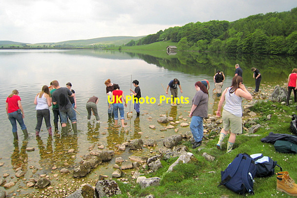 Photo 6"x4" Malham Tarn shoreline Water Houses\/SD8867 c2007