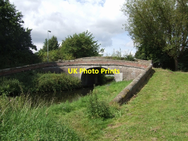 Photo 6"x4" Bridge 3 on the Shropshire Union Canal Pendeford c2007