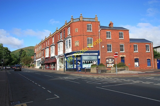 Photo 6"x4" Block of shops in Malvern Link Great Malvern c2009