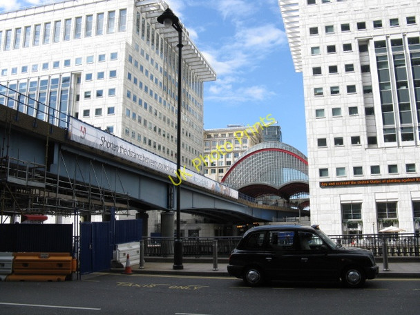 Photo 6"x4" Canary Wharf DLR Station Poplar\/TQ3780 c2009
