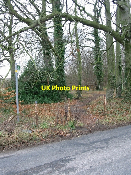 Photo 6"x4" Footpath to Aylesham Road from Holt Road Snowdown c2007