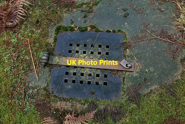 Photo 6"x4" Manhole at How Beck Howgill\/SE0659 c2008
