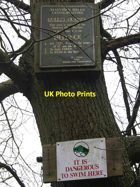 Photo 6"x4" Gullet Quarry Car Park Notice Chandler's Cross\/SO7738 c2008