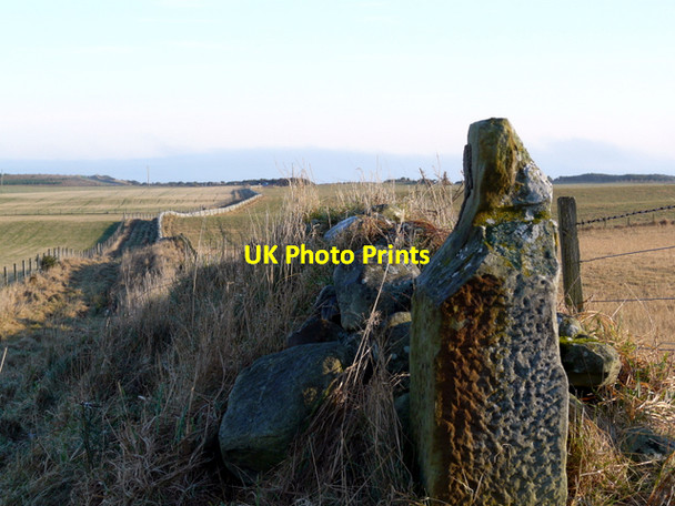 Photo 6"x4" Old gatepost Rockfield\/NH9282 c2008