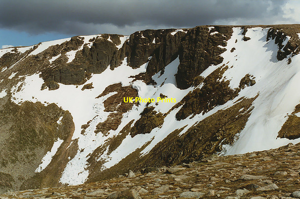 Photo 6"x4" The northern cliffs of Cairn Lochan Cairn Lochan c2006