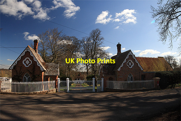 Photo 6"x4" The entrance to Houghton Lodge North Houghton c2008