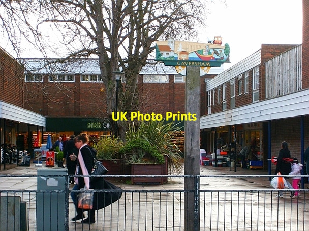 Photo 6"x4" St. Martin's Precinct, Caversham Reading c2008