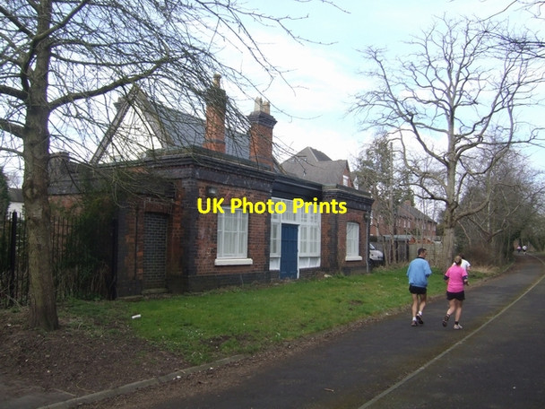 Photo 6"x4" Madeley Market Station Tweedale c2008