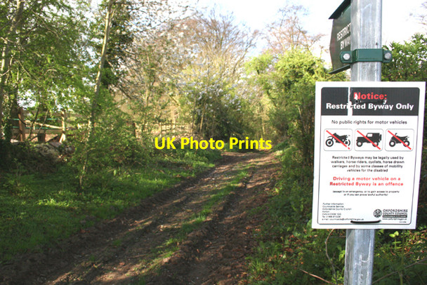 Photo 6"x4" Restricted Byway Fifield\/SP2418 c2008
