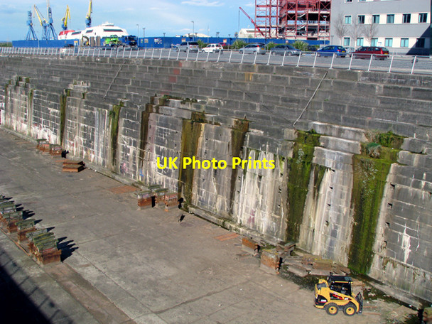 Photo 6"x4" Thompson Graving Dock [5] Belfast c2008