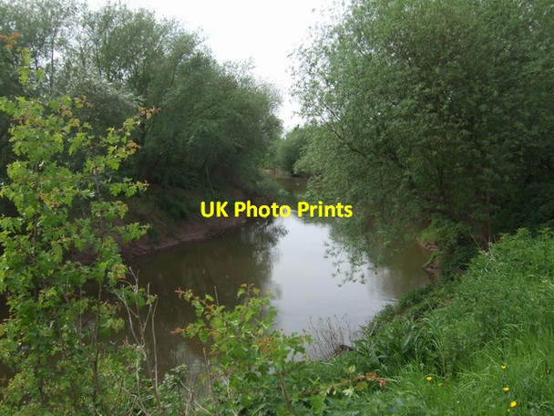 Photo 6"x4" River Teme upstream of confluence with River Severn Diglis c2008