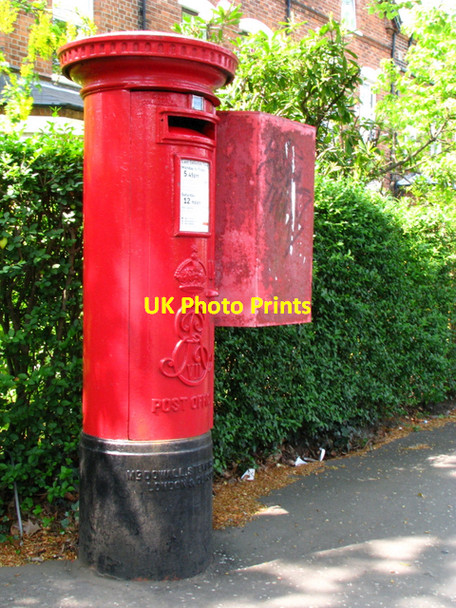 Photo 6"x4" Postbox, Ravenhill Road, Belfast Belfast c2008
