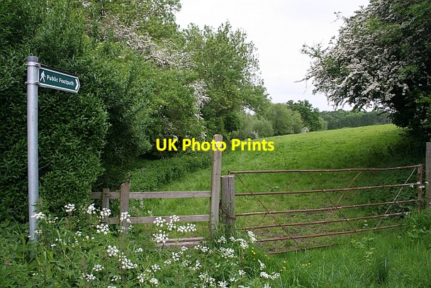 Photo 6"x4" Footpath by the Pool Brook Church End\/SO8341 c2008