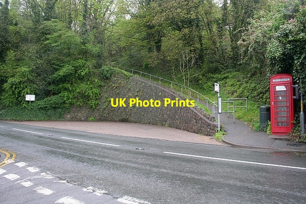 Photo 6"x4" The Upper Welland bus turning area Brand Green\/SO7641 c2008