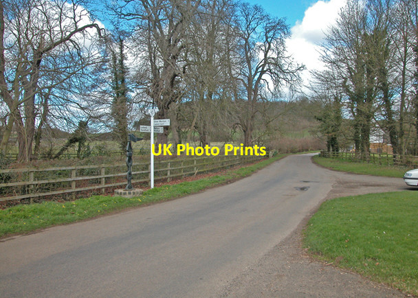 Photo 6"x4" Road junction Nether Worton c2006