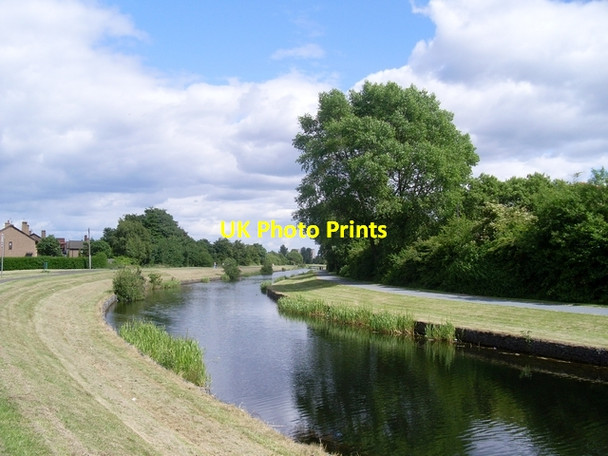 Photo 6"x4" Bend in the Forth and Clyde Canal Clydebank\/NS4970 c2008