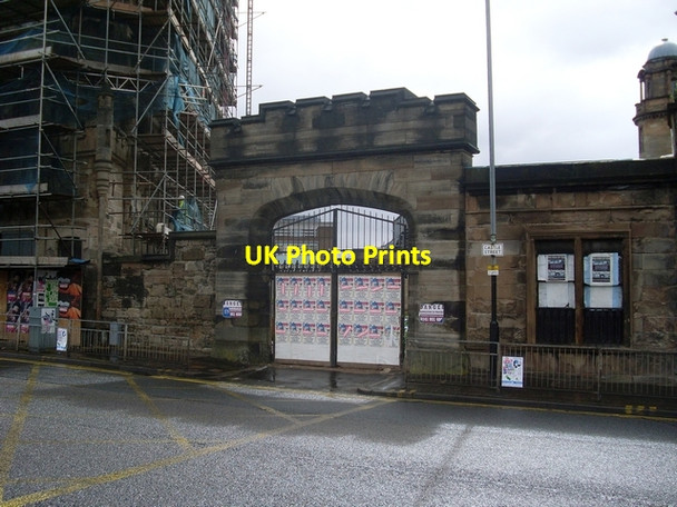 Photo 6"x4" Castle gate? Glasgow c2008