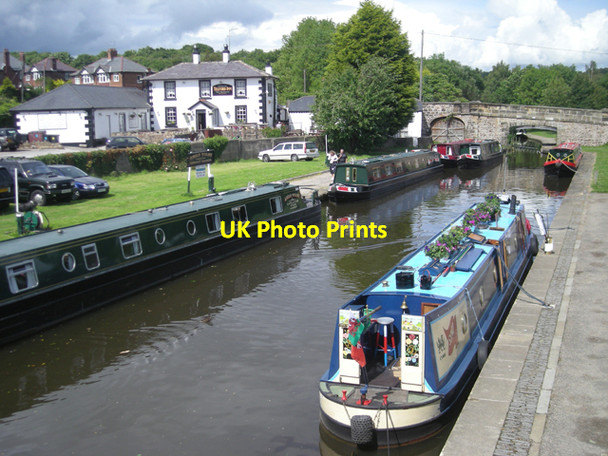 Photo 6"x4" Hey Dave, I can see the pub from here! Pont Cysyllte c2008