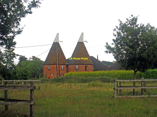 Photo 6"x4" Hilden Farm Oast, London Road, Tonbridge, Kent Tonbridge c2008