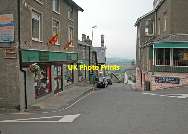 Photo 6"x4" High Street junction Harlech c2006