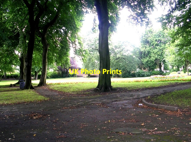 Photo 6"x4" Ings Grove Park - Huddersfield Road Mirfield c2008