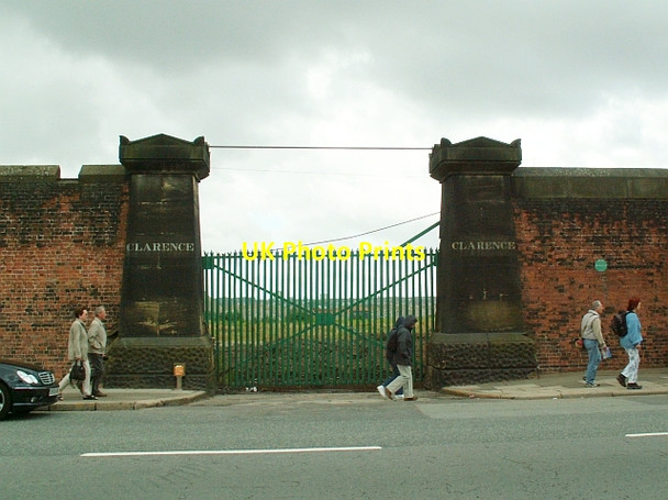 Photo 6"x4" Gates to Clarence Dock, Regent Road Vauxhall\/SJ3491 c2008