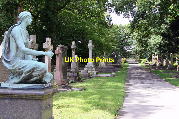 Photo 6"x4" An avenue of gravestones, Lawnswood Horsforth c2008