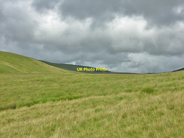 Photo 6"x4" Cwm of the Nant Ffos-casaf Craig y Lluest c2008