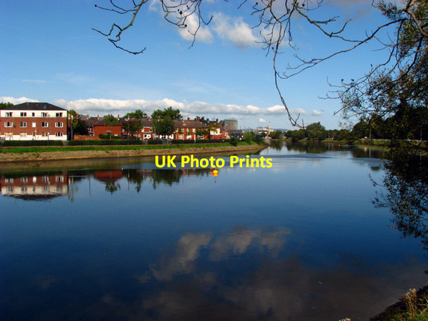 Photo 6"x4" The River Lagan at Ormeau Embankment Belfast c2008 P1