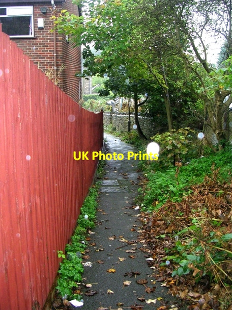 Photo 6"x4" Footpath in the Rain! - Skipton Road Keighley c2008