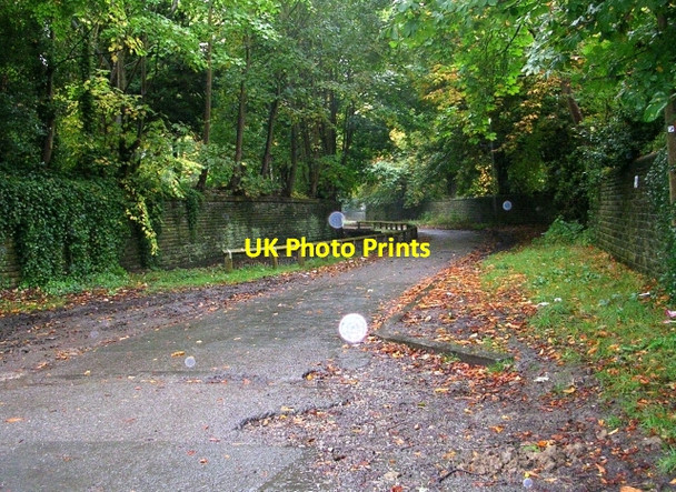 Photo 6"x4" Mayfield Road on a rainy day! - Spring Gardens Lane Keighley c2008