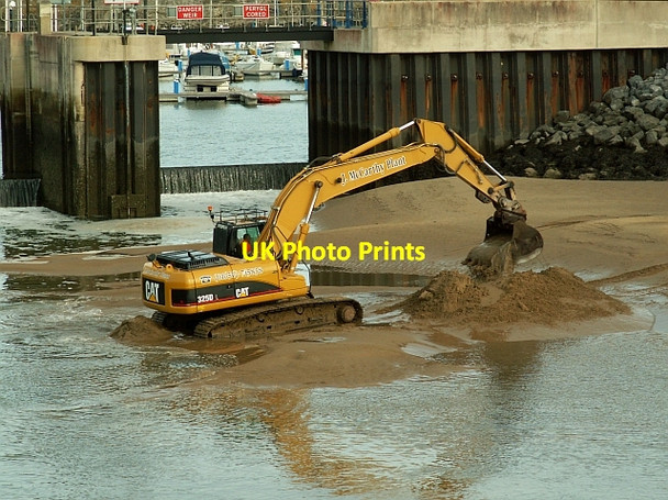 Photo 6"x4" Digger at the entrance to Burry Port harbour Burry Port\/Porth Tywyn c2008