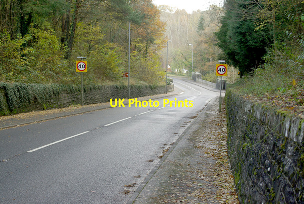 Photo 6"x4" Stone walled entry to Builth Builth Wells\/Llanfair-Ym-Muallt c2008