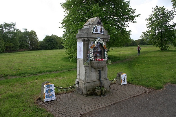 Photo 6"x4" The Temperance Fountain, Malvern Link Great Malvern c2009