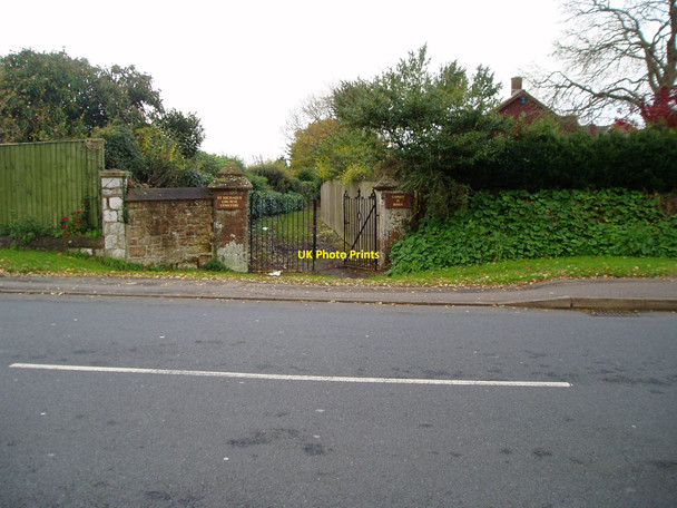 Photo 6"x4" Entrance to St Michael's Church cemetery, Dawlish Road Alphington c2008